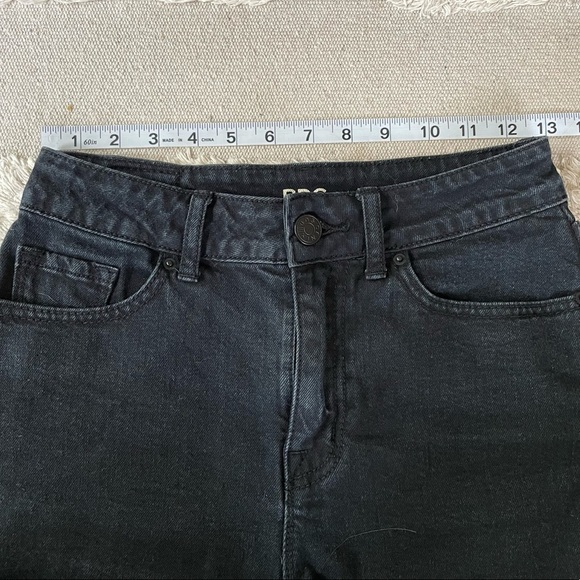 BDB URBAN OUTFITTERS BLACK ERIN HIGH RISE SHORTS - 24 - Picture 14 of 17